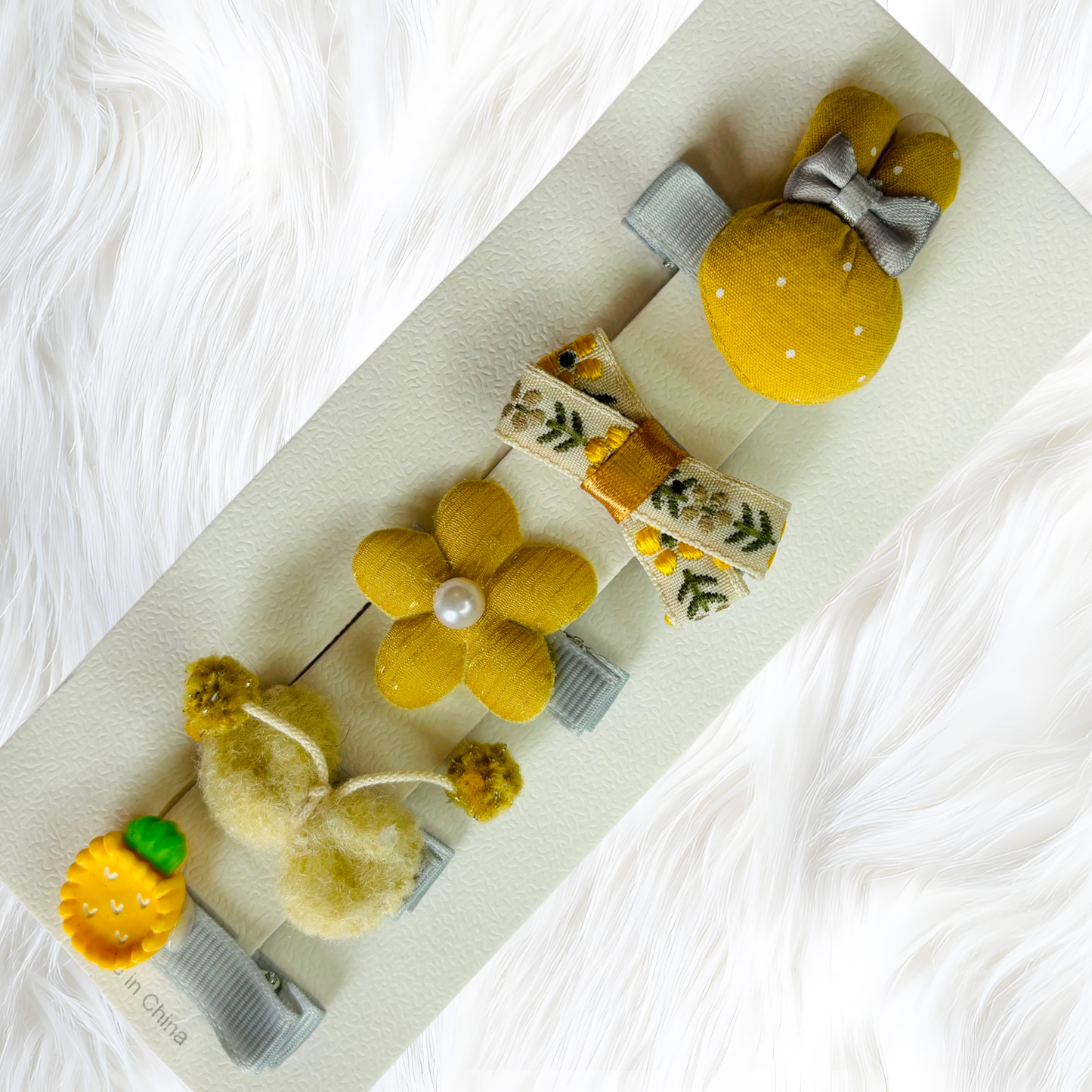 Charming Floral Hair Clips